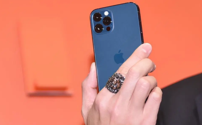 罗定苹果手机维修分享iPhone12系列重启方法教程 